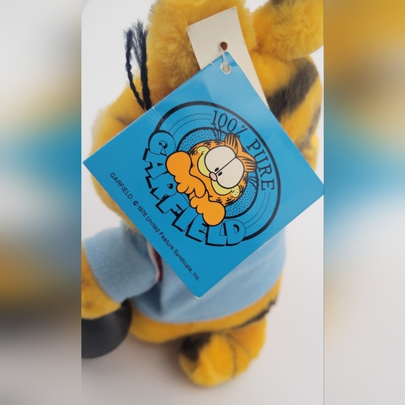 Vintage Plush Garfield the Cat Bowler with Bowling Ball with Hang Tag - Picture 3 of 4